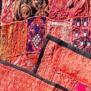 LONDON ARTISAN BEADED SET (2pillowcase+throw) Famous Portobello Road Market NEW